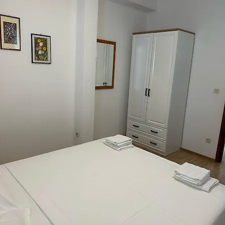 Adriatic Pavlinovic -