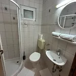 Adriatic Pavlinovic - *