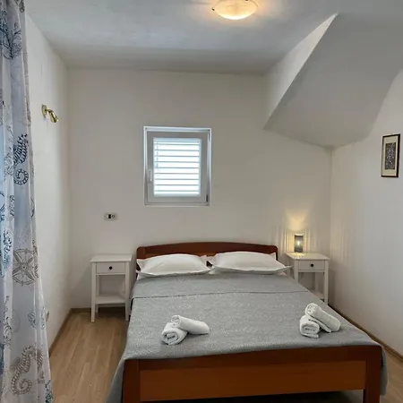Apartment Adriatic Pavlinovic -