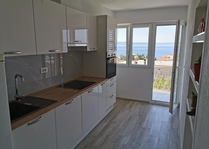 Apartment Adriatic Pavlinovic - Makarska