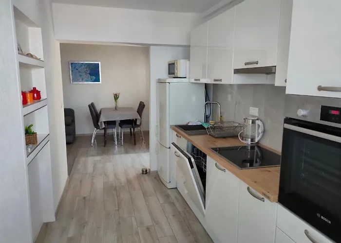 Apartment Adriatic Pavlinovic - *
